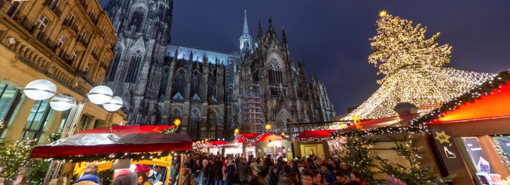 Cologne Christmas Market at night