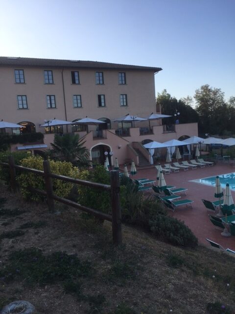 Swimming pool at Hotel Casolare Le Terre Rosse near Volterra